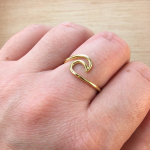 Gold Wave Ring - Ring - AlphaVariable