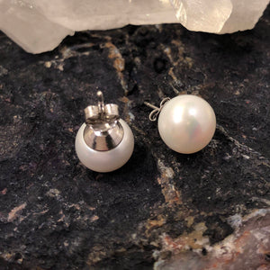 Pearl Earrings - Earrings - AlphaVariable