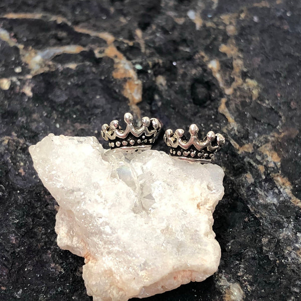Crown Stud Earrings - Earrings - AlphaVariable