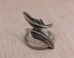 Double Feather Ring - Ring - AlphaVariable
