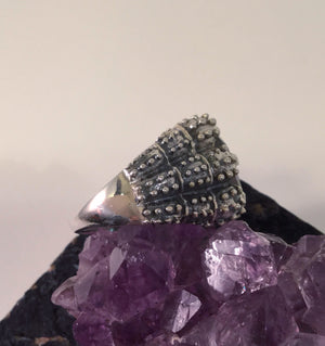 Labradorite Dragon Claw Ring - Ring - AlphaVariable