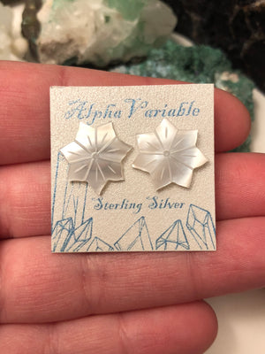 Mother Of Pearl Flower Earrings - Earrings - AlphaVariable