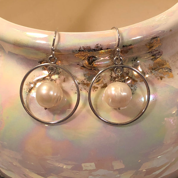 Pearl Earrings - Earrings - AlphaVariable