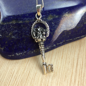 Ganesha Pendant - Necklace - AlphaVariable